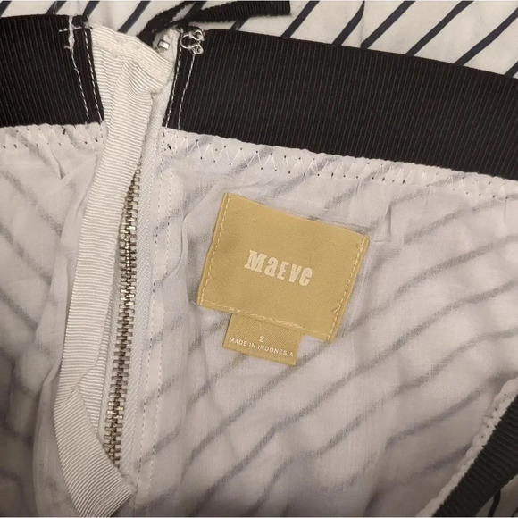 Maeve Anthropologie skirt Black & White stripes multi layer Flare Skirt  size 2 - Picture 3 of 9